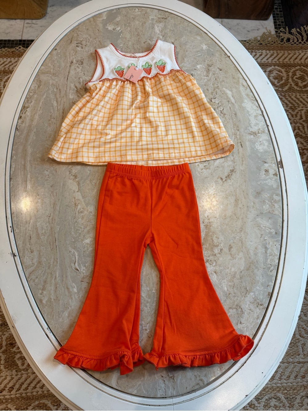 Marie Nicole outfit
